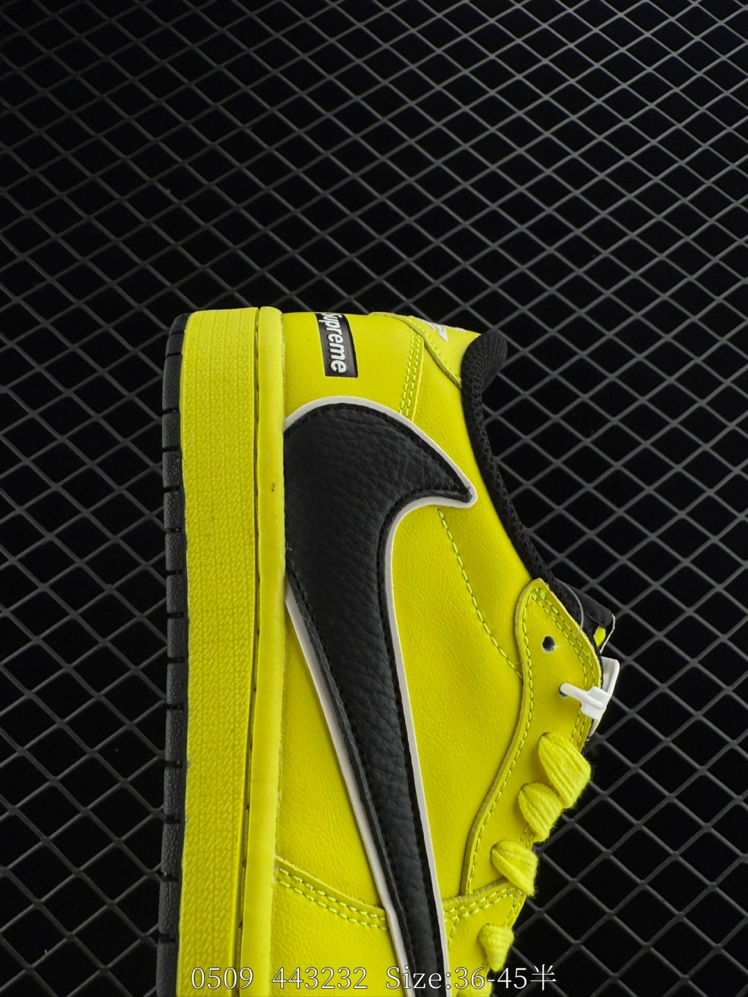 Travis Scott x Air Jordan 1 ” Reverse Mocha “